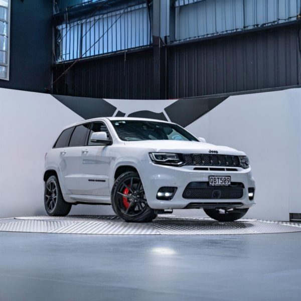full-body-kit-trackhawk-srt-style-grand-cherokee-14-21-1.jpg full-body-kit-trackhawk-srt-style-grand-cherokee-14-21-1.jpg