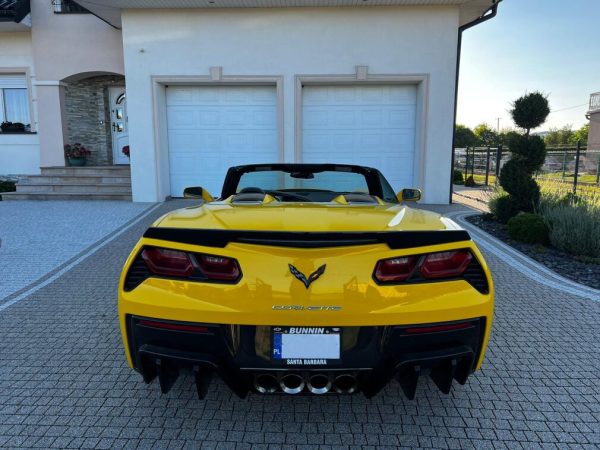 rear-bumper-diffuser-with-fins-gloss-black-corvette-c7-14-19